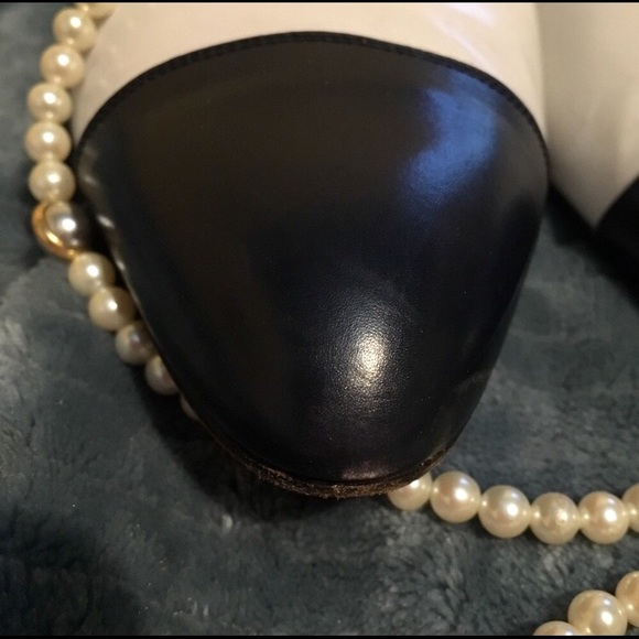 {Salvatore Ferragamo} Vtg Short Pumps size 8.5 - Picture 4 of 7